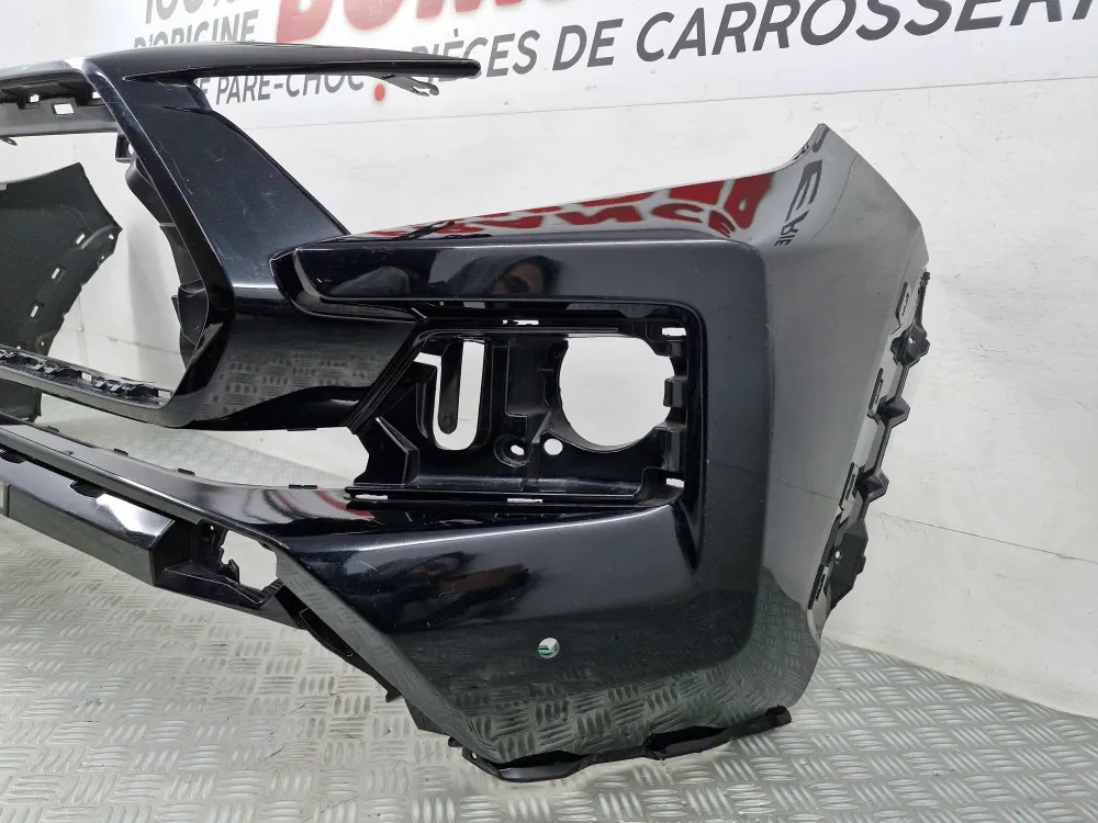 Toyota RAV 4 TRAIL etupuskuri (alkaen 01/2019) – Alkuperäinen käytetty, tutkien kanssa