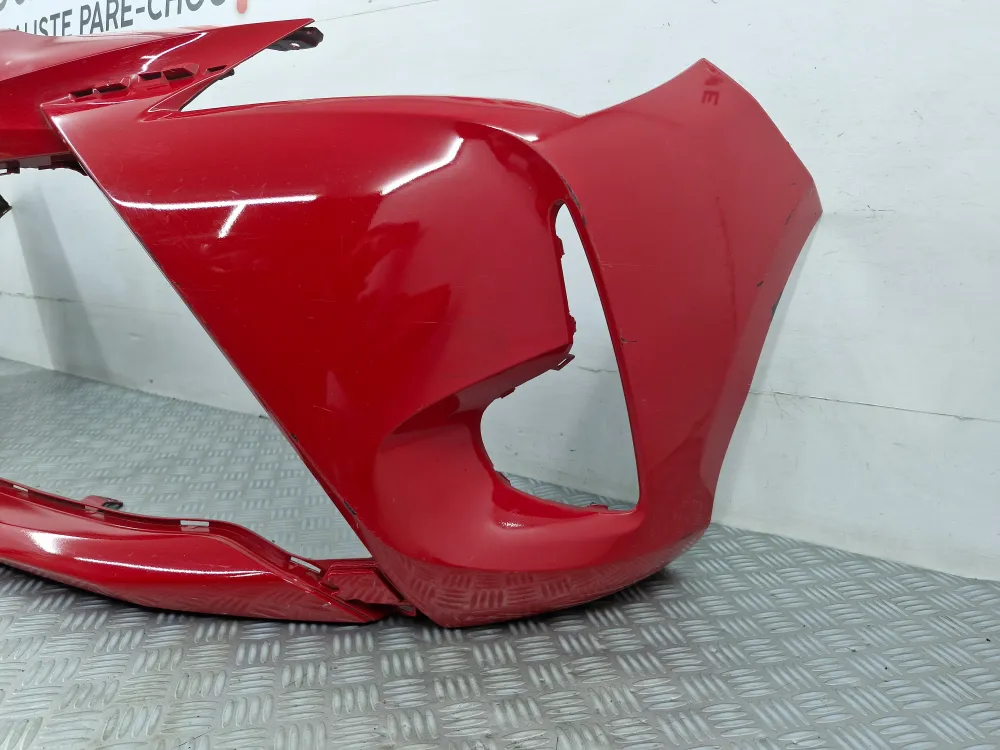 Toyota Yaris III Phase 3 alkuperäinen käytetty etupuskuri (alkaen 2017)