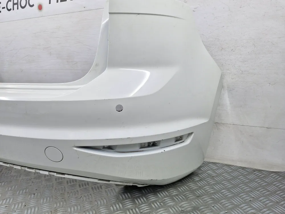 Takapuskurin Volkswagen Golf Sportsvan Vaihe 1 (02/2014–01/2018) alkuperäinen käytetty