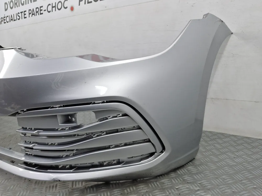 Volkswagen Golf 8 etupuskurin suojus (09/2019 alkaen) — alkuperäinen käytetty