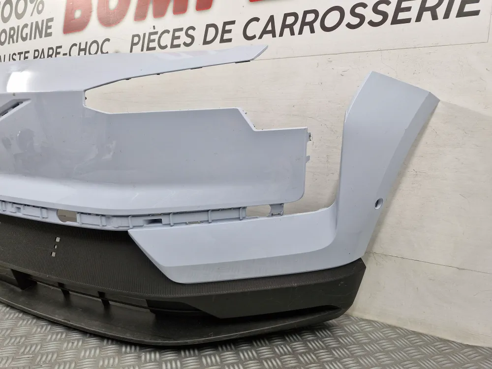 Volvo EX30 Vaihe 1 etupuskuri (alkaen 11/2023) alkuperäinen käytetty