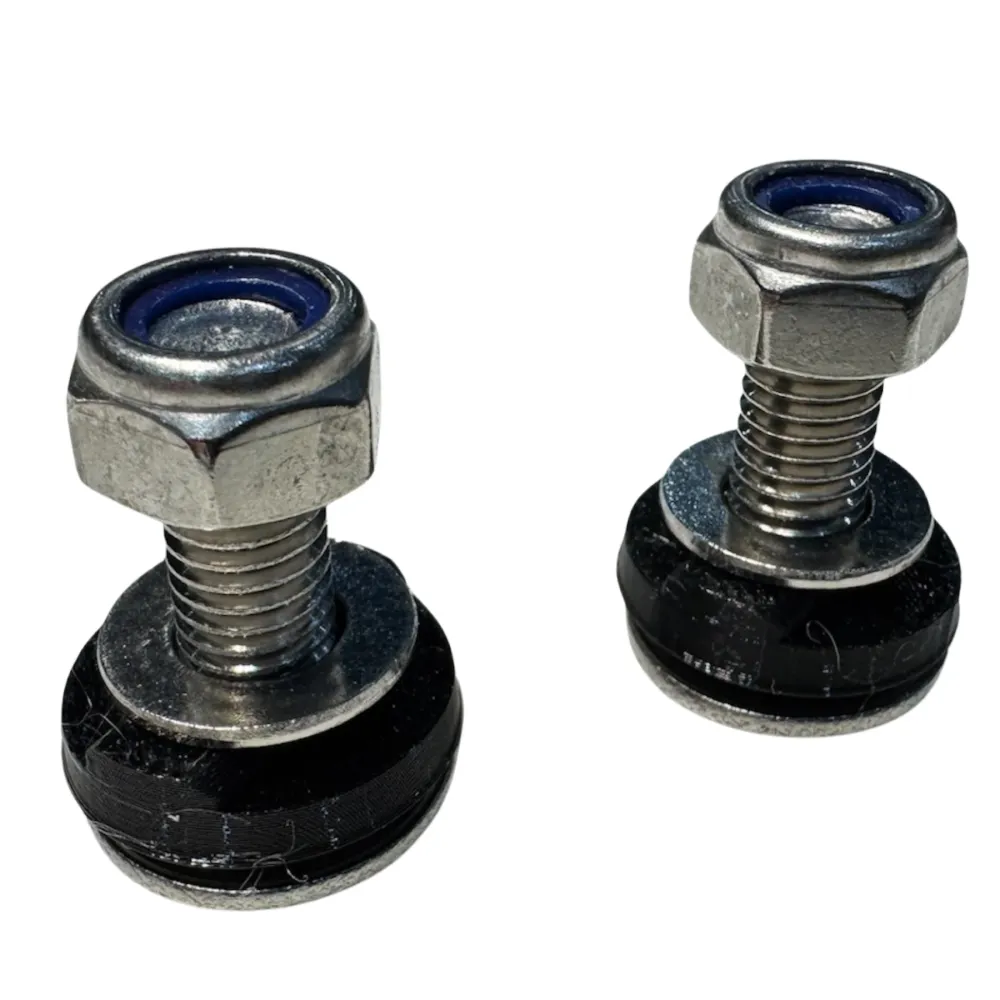 KPF Custom Kiskokiinnike Veneeseen 2kpl HST | M8x30mm