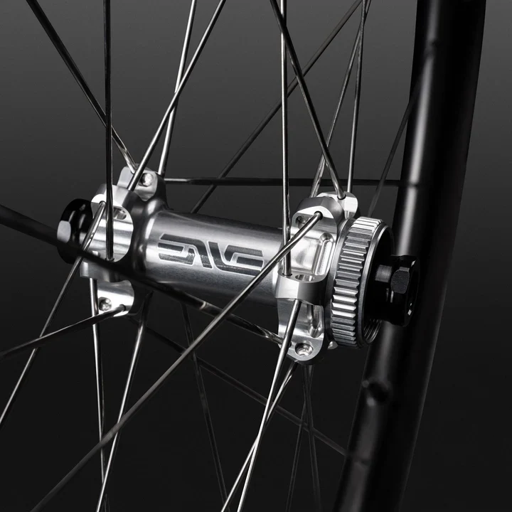 ENVE SES 4.5 PRO Tubeless Ready etupyörä (keskuslukitus) Valkoinen