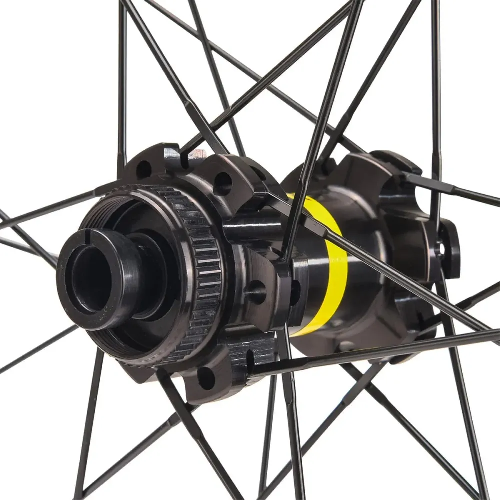 MAVIC AKSIUM DISC etupyörä renkaineen (Center Lock)