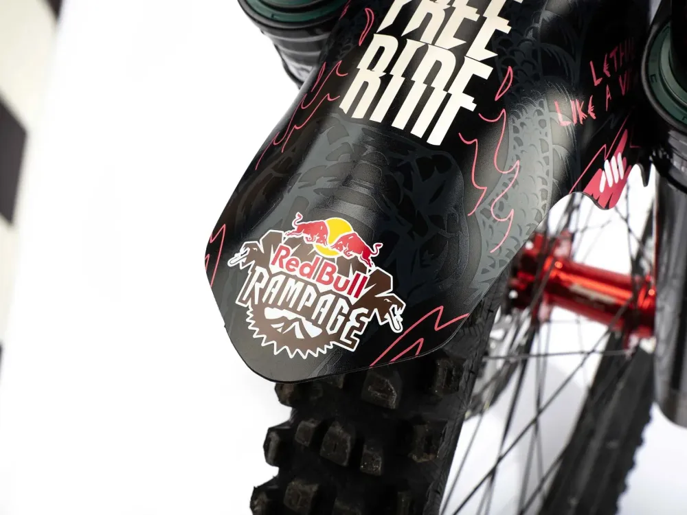 ALL MOUNTAIN STYLE lokasuoja Red Bull Rampage Freeride