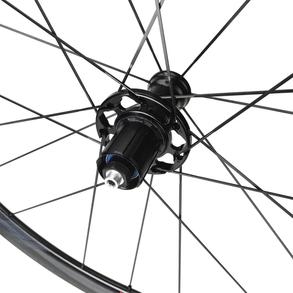 Pari FULCRUM WIND 40 C17 -pyörää.