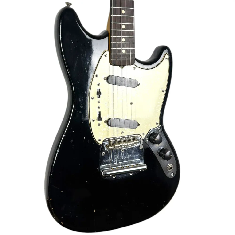 Fender Mustang 1965 - Musta kiilto