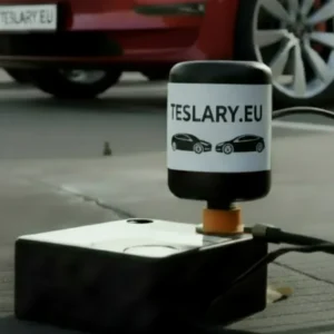 Renkaan puhkaisun korjaussarja kompressorilla ja säilytyslaukulla