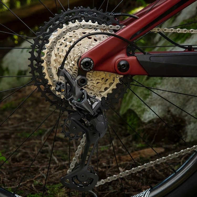 SHIMANO DEORE XT RD-M8100-SGS 12-vaihteinen pitkä häkki takavaihde