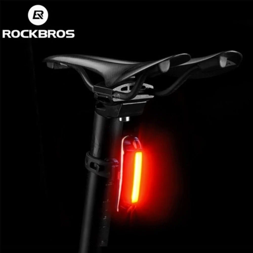 ROCKBROS USB-ladattava pyörän takavalo turvallisuuteen.