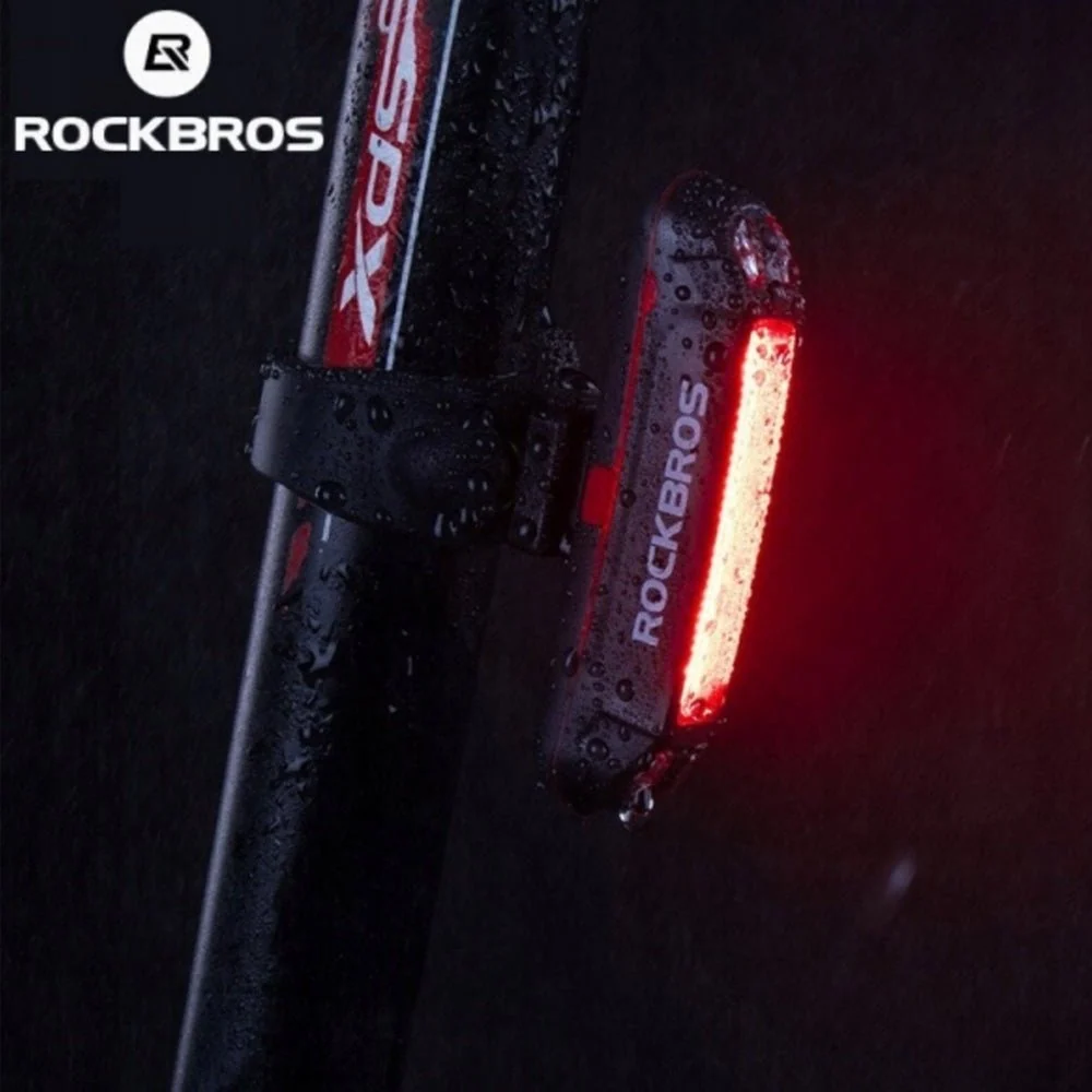 ROCKBROS USB-ladattava pyörän takavalo turvallisuuteen.